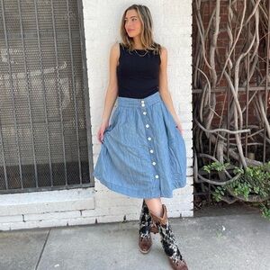 Western boho Talbots denim midi skirt with a button front / fits like a size 4